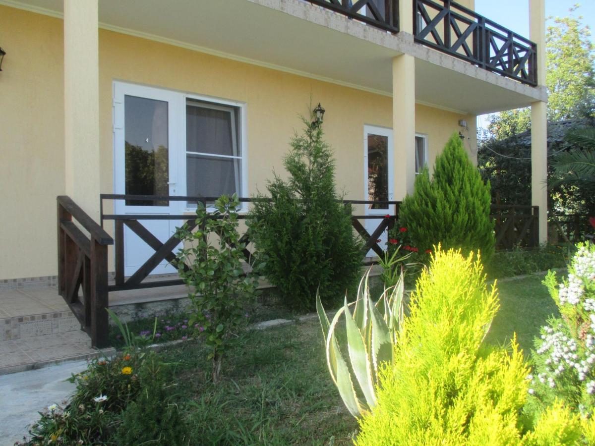 Guest House У Дедушки Самвела #N/A ภายนอก รูปภาพ
